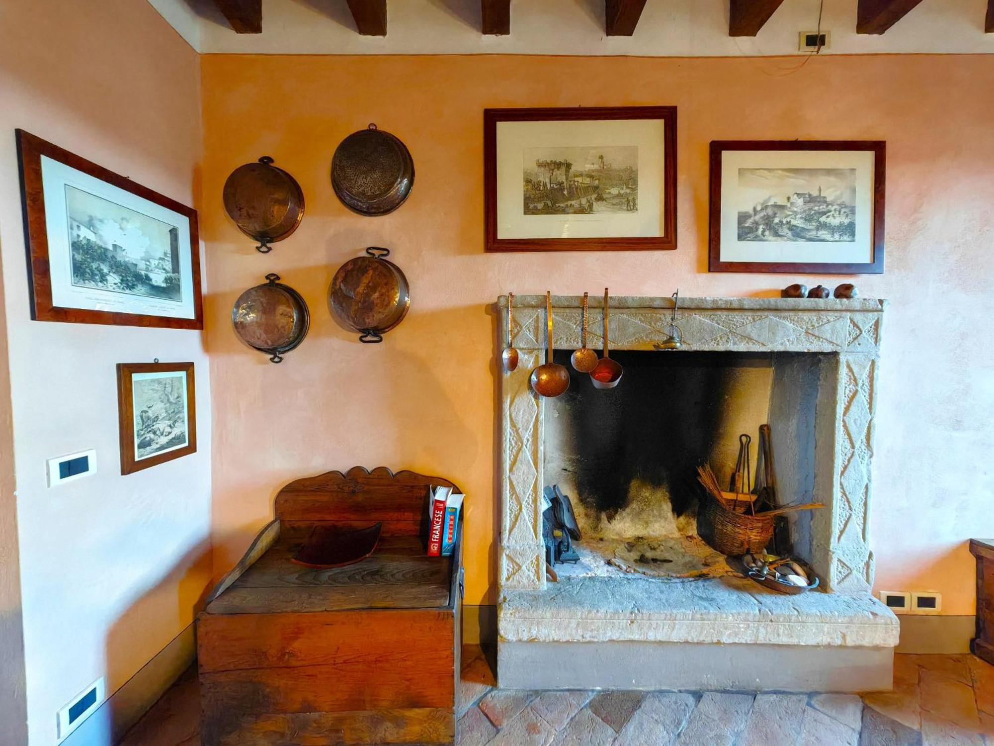 Appartement La Dimora Nel Castello à Castellaro  Extérieur photo