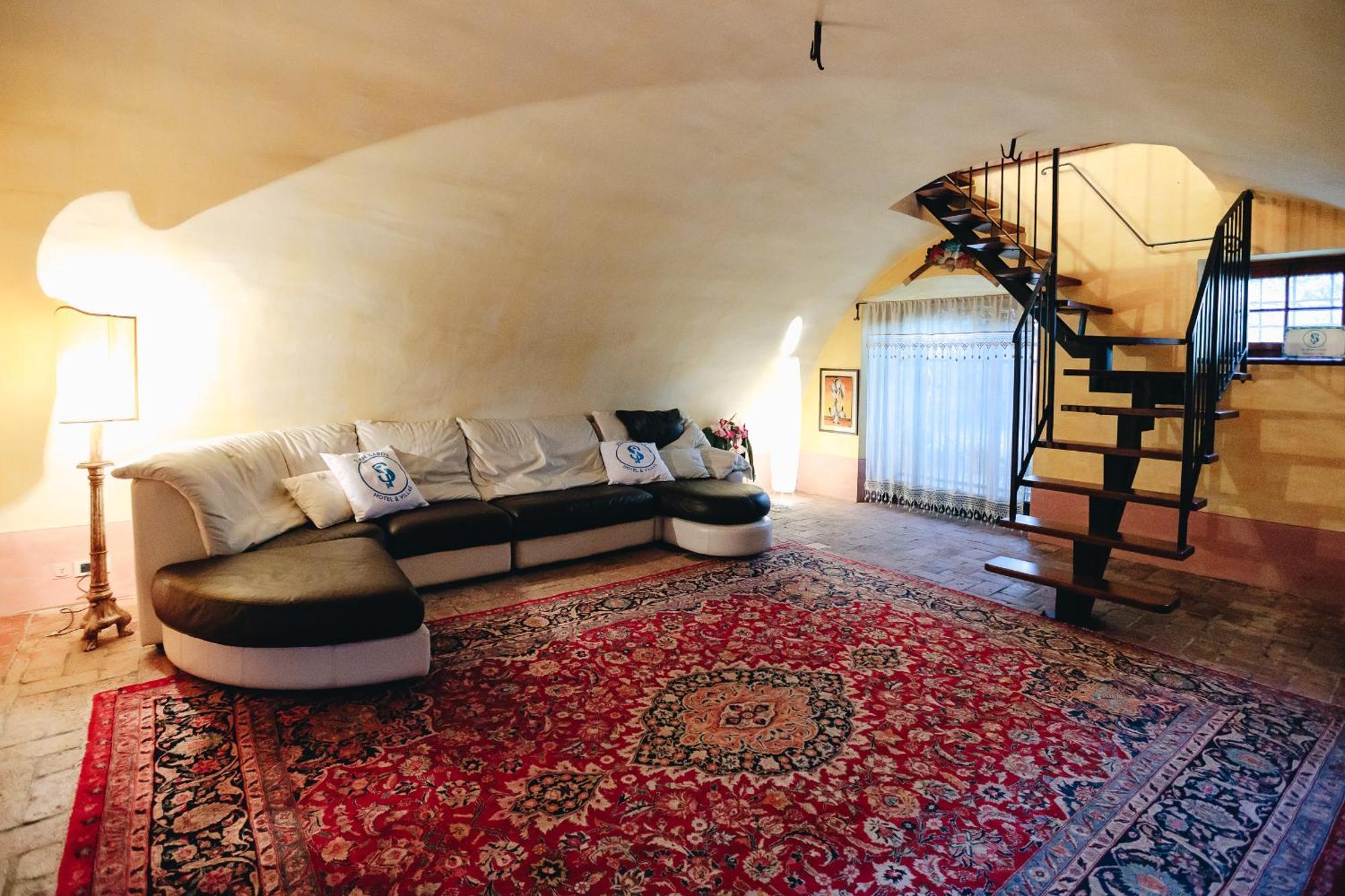Appartement La Dimora Nel Castello à Castellaro  Extérieur photo